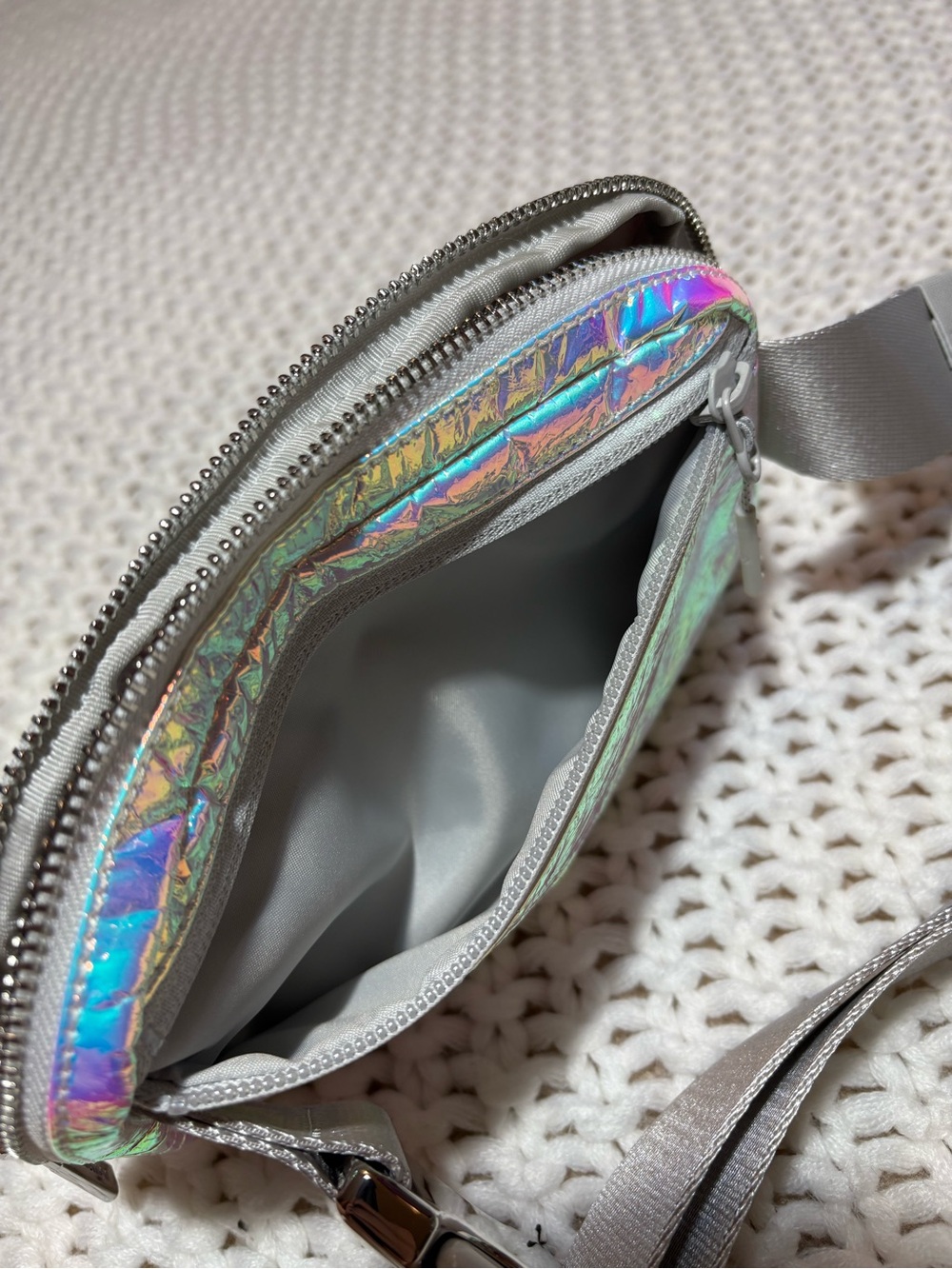 RARE! lululemon iridescent everywhere belt bag 1L - Picture 5 of 12